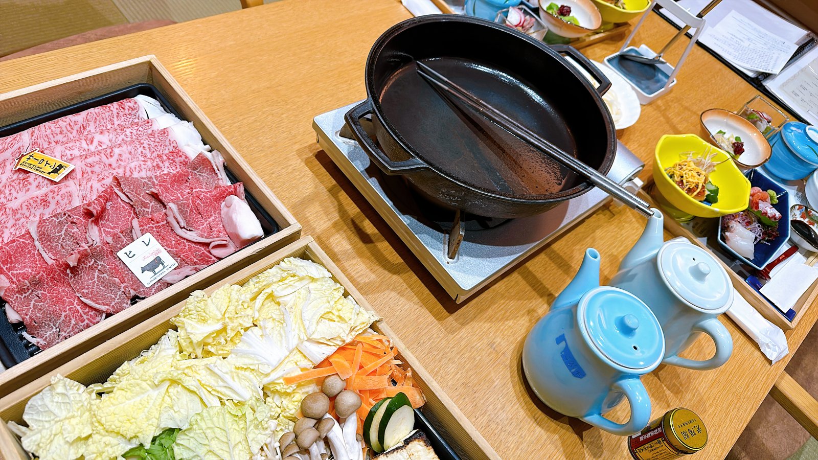 光陽閣の夕食 佐賀牛すき焼きのヒレとサーロイン
